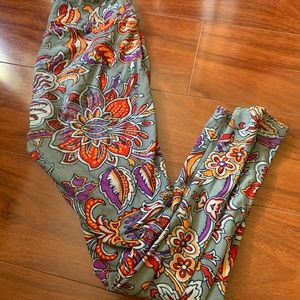 Lularoe floral leggings Tween